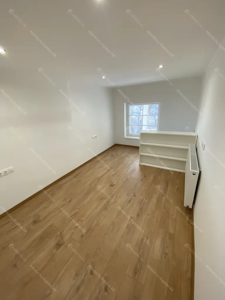 Kiadó albérlet 590000 Ft/hó áron: Budapest, I. kerület  Lovas út. Mérete: 80 nm, 3 szobás | Alberlet.hu - 6701223