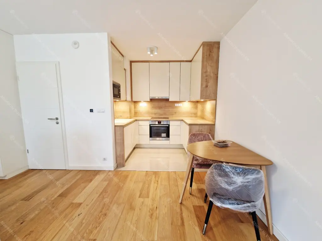 Kiadó albérlet 250000 Ft/hó áron: Budapest, I. kerület  Márvány utca. Mérete: 30 nm, 1 szobás | Alberlet.hu - 6700348