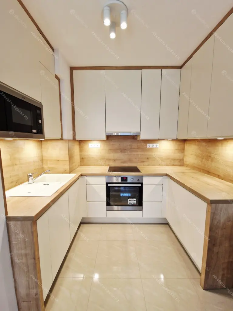 Kiadó albérlet 250000 Ft/hó áron: Budapest, I. kerület  Márvány utca. Mérete: 30 nm, 1 szobás | Alberlet.hu - 6700349