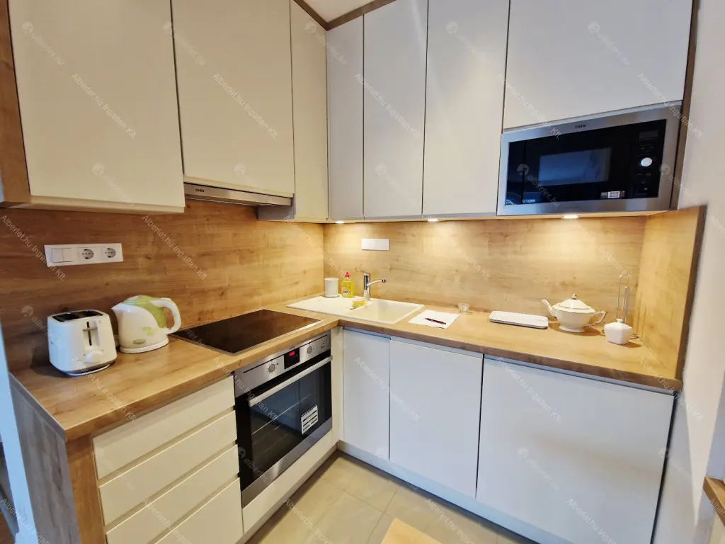 Kiadó albérlet 300000 Ft/hó áron: Budapest, I. kerület  Márvány utca. Mérete: 41 nm, 2 szobás | Alberlet.hu - 6698814