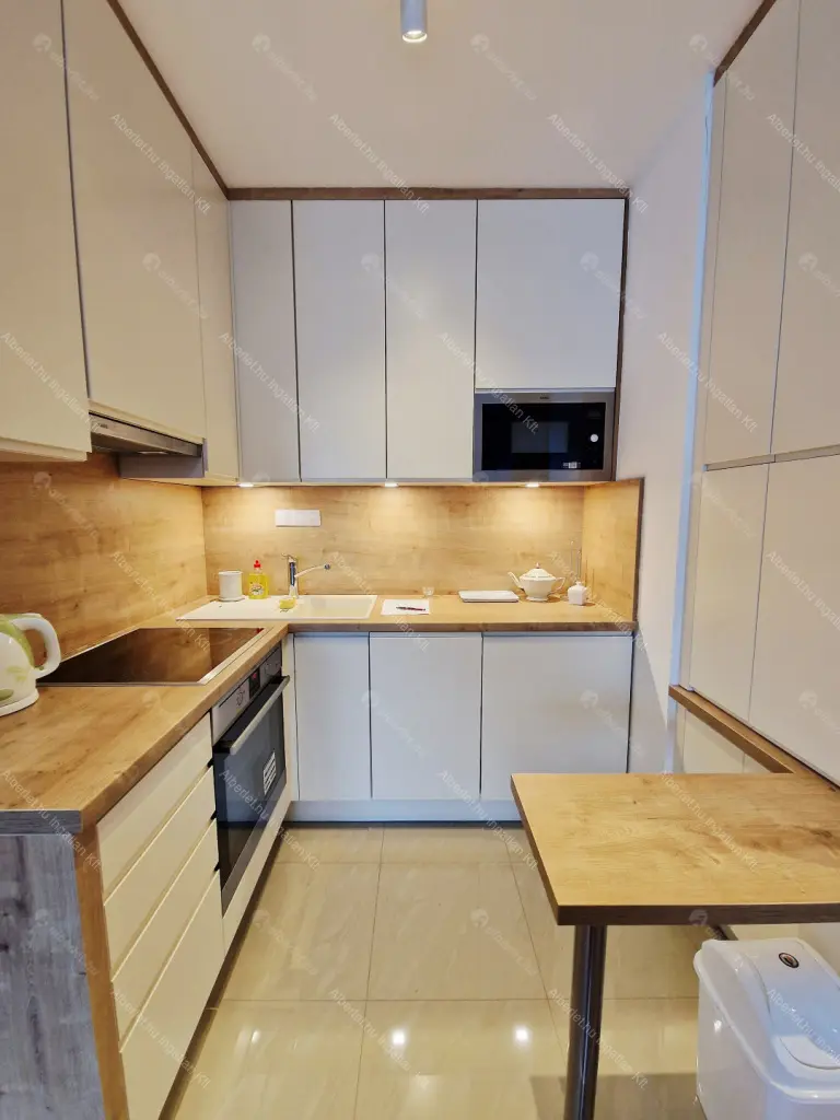 Kiadó albérlet 300000 Ft/hó áron: Budapest, I. kerület  Márvány utca. Mérete: 41 nm, 2 szobás | Alberlet.hu - 6698816