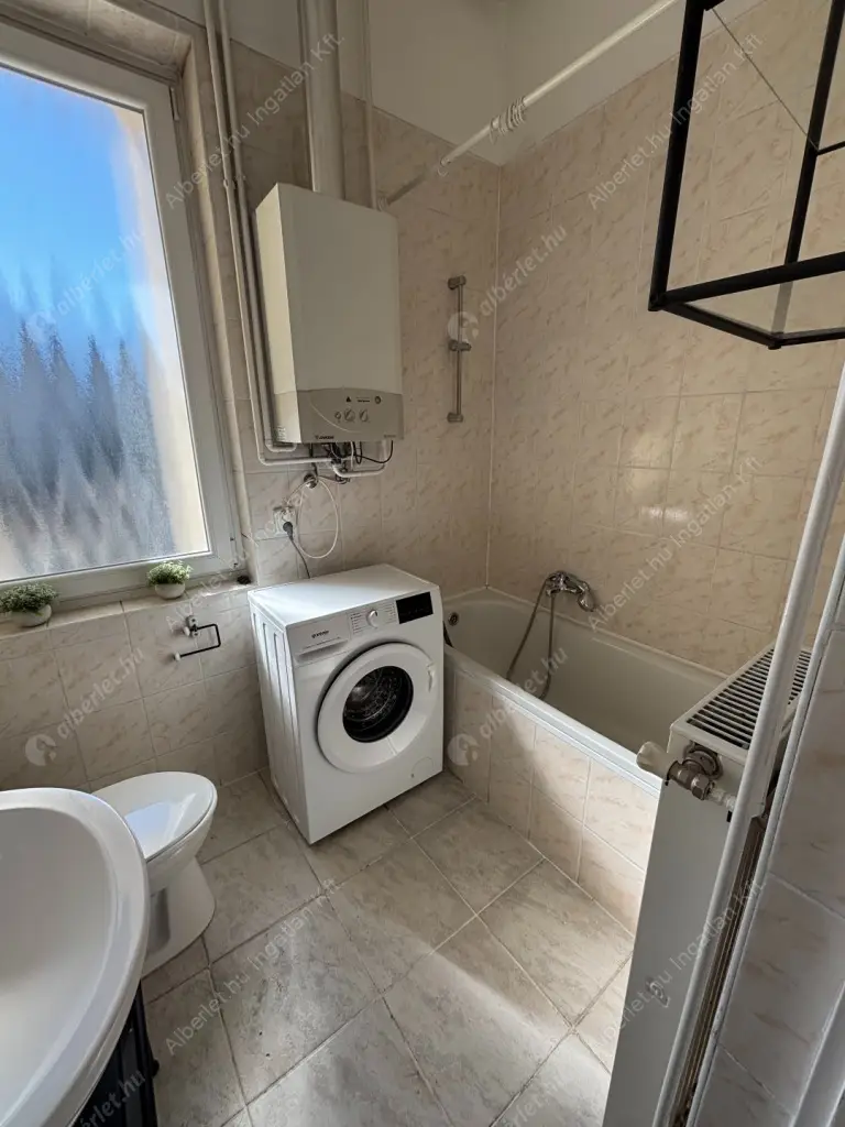 Kiadó albérlet 259000 Ft/hó áron: Budapest, I. kerület  Márvány utca. Mérete: 44 nm, 2 szobás | Alberlet.hu - 6615384