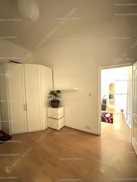 Kiadó albérlet 249000 Ft/hó áron: Budapest, I. kerület  Márvány utca. Mérete: 44 nm, 2 szobás | Alberlet.hu - 6632785