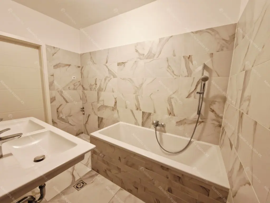 Kiadó albérlet 500000 Ft/hó áron: Budapest, I. kerület  Márvány utca. Mérete: 75 nm, 3 szobás | Alberlet.hu - 6700387