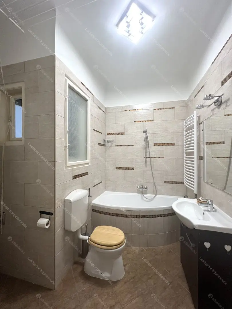 Kiadó albérlet 220000 Ft/hó áron: Budapest, I. kerület  Mátray utca. Mérete: 37 nm, 2 szobás | Alberlet.hu - 6699754