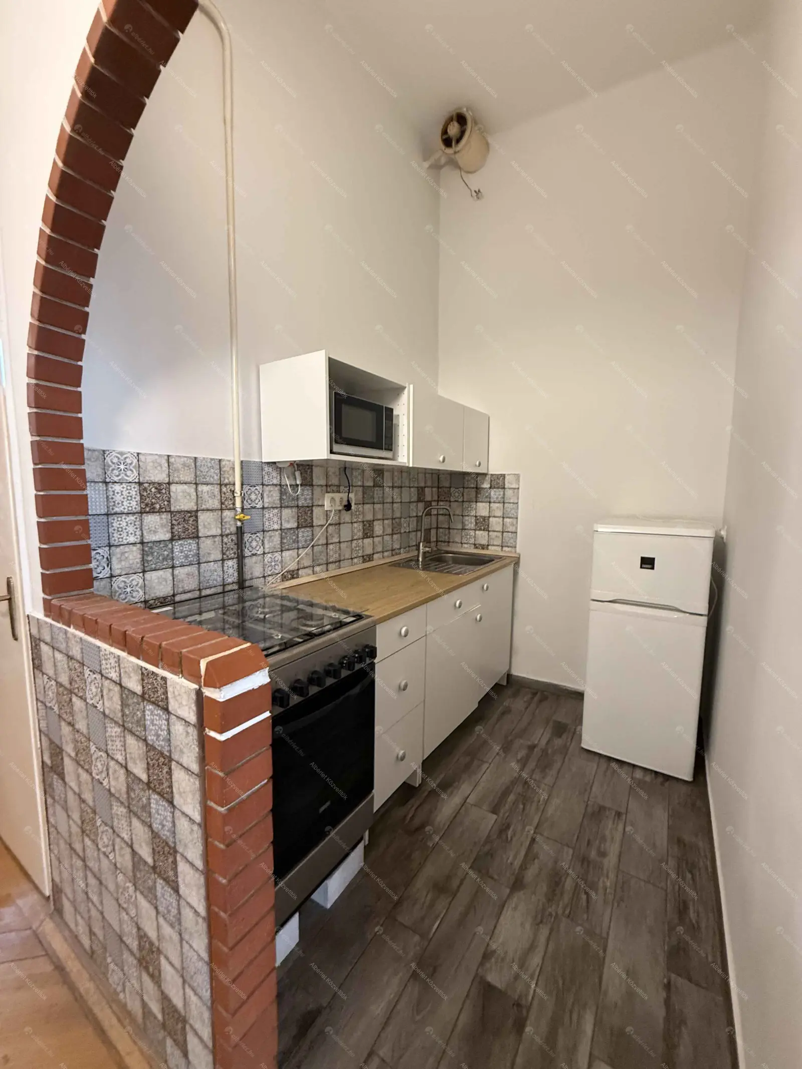 Kiadó albérlet 200000 Ft/hó áron: Budapest, I. kerület  Mészáros utca. Mérete: 40 nm, 1 szobás | Alberlet.hu - 6683770