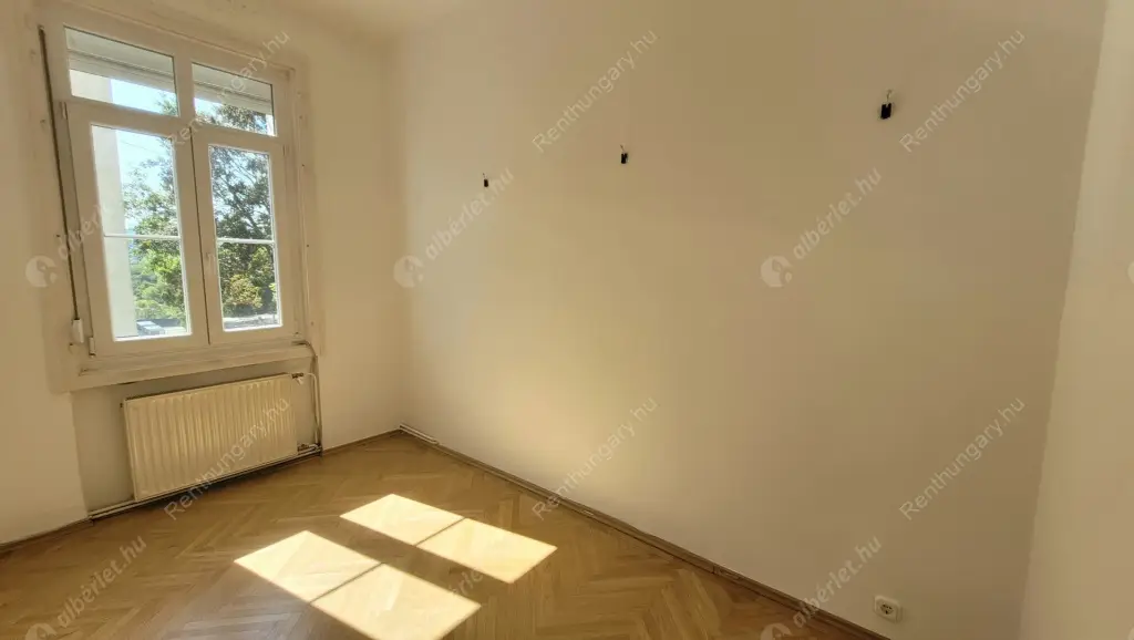 Kiadó albérlet 550000 Ft/hó áron: Budapest, I. kerület  Mihály utca. Mérete: 140 nm, 4 szobás | Alberlet.hu - 6499678