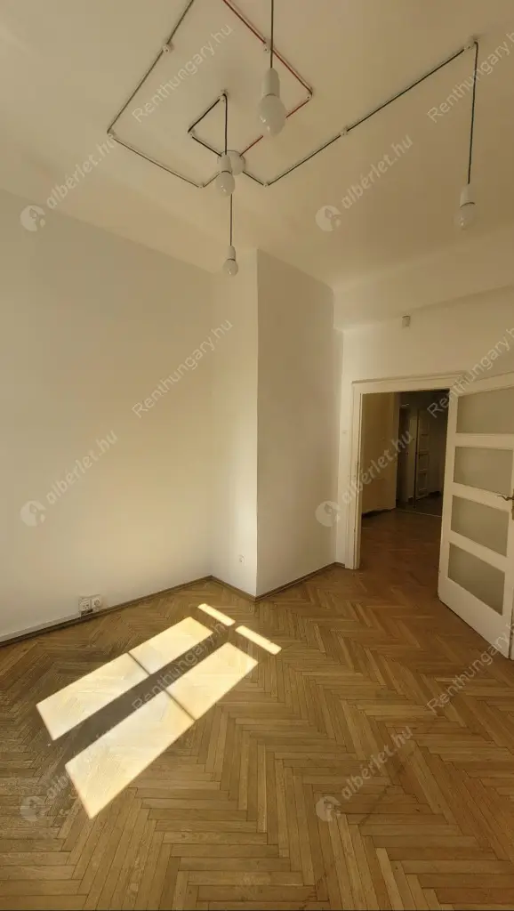 Kiadó albérlet 550000 Ft/hó áron: Budapest, I. kerület  Mihály utca. Mérete: 140 nm, 4 szobás | Alberlet.hu - 6499682