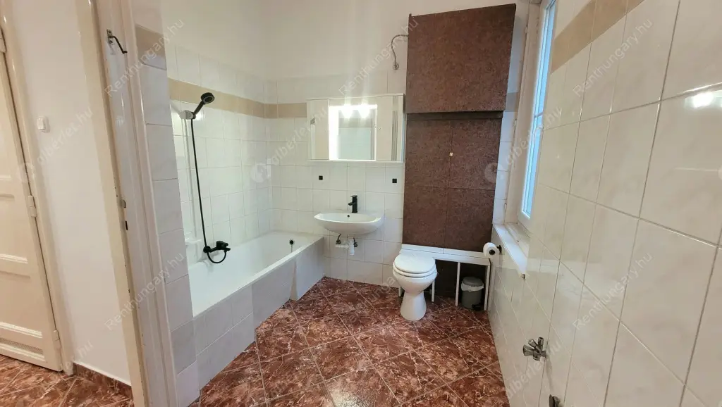 Kiadó albérlet 550000 Ft/hó áron: Budapest, I. kerület  Mihály utca. Mérete: 140 nm, 4 szobás | Alberlet.hu - 6499685