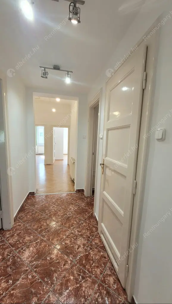 Kiadó albérlet 550000 Ft/hó áron: Budapest, I. kerület  Mihály utca. Mérete: 140 nm, 4 szobás | Alberlet.hu - 6499687