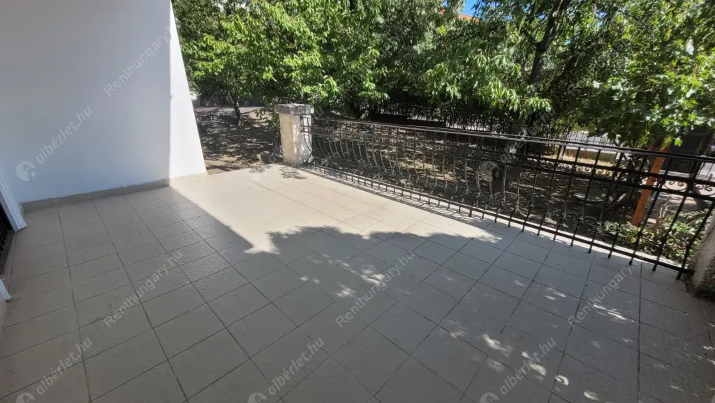 Kiadó albérlet 550000 Ft/hó áron: Budapest, I. kerület  Mihály utca. Mérete: 140 nm, 4 szobás | Alberlet.hu - 6499691