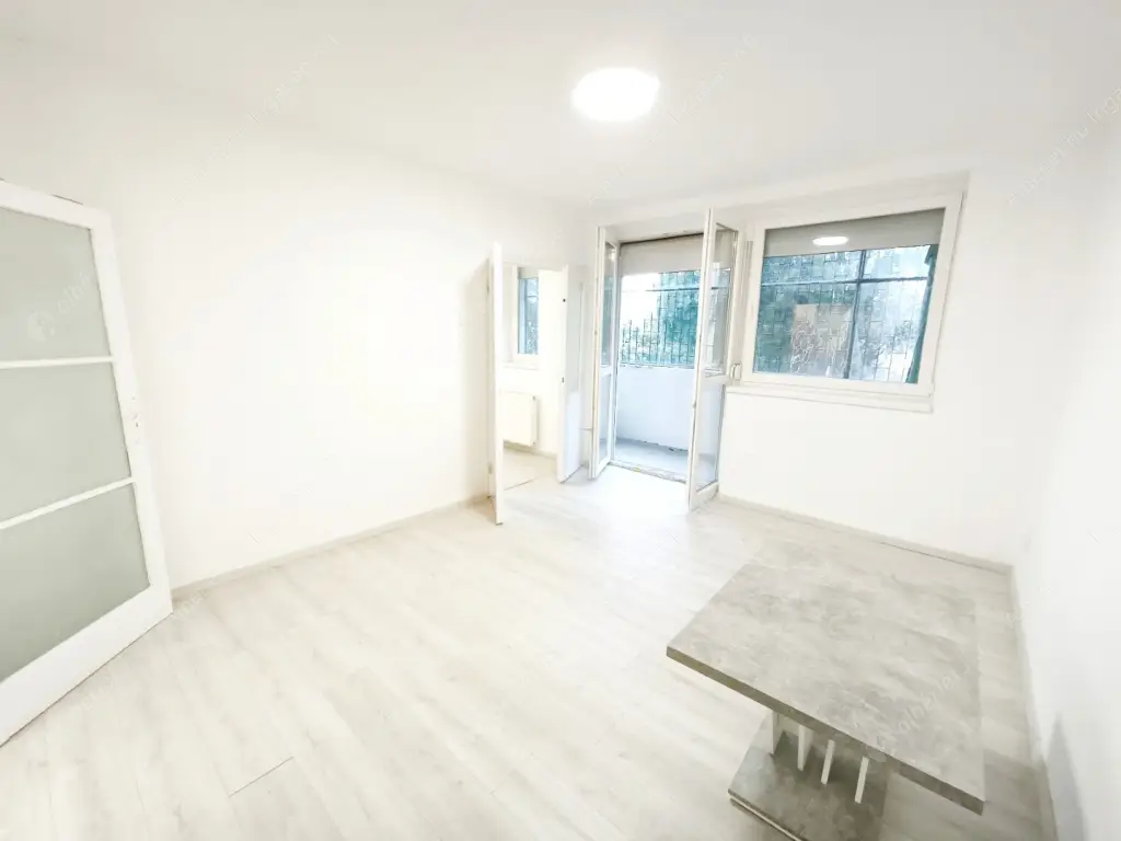 Kiadó albérlet 230000 Ft/hó áron: Budapest, I. kerület  Mihály utca. Mérete: 40 nm, 1 szobás | Alberlet.hu - 6591208