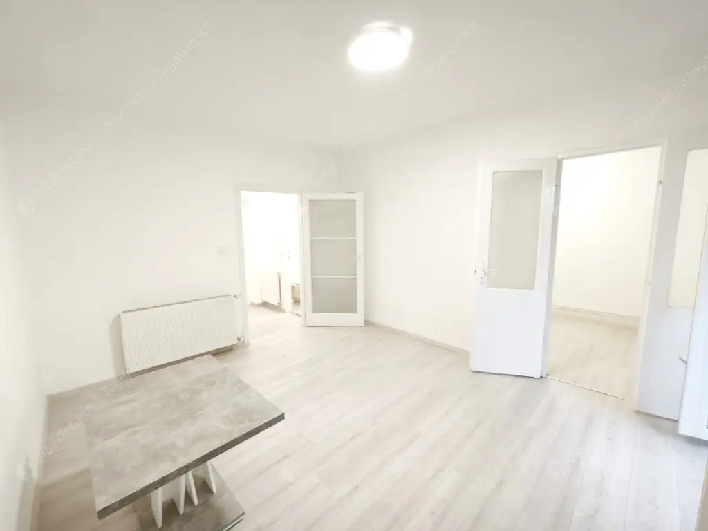 Kiadó albérlet 230000 Ft/hó áron: Budapest, I. kerület  Mihály utca. Mérete: 40 nm, 1 szobás | Alberlet.hu - 6591215