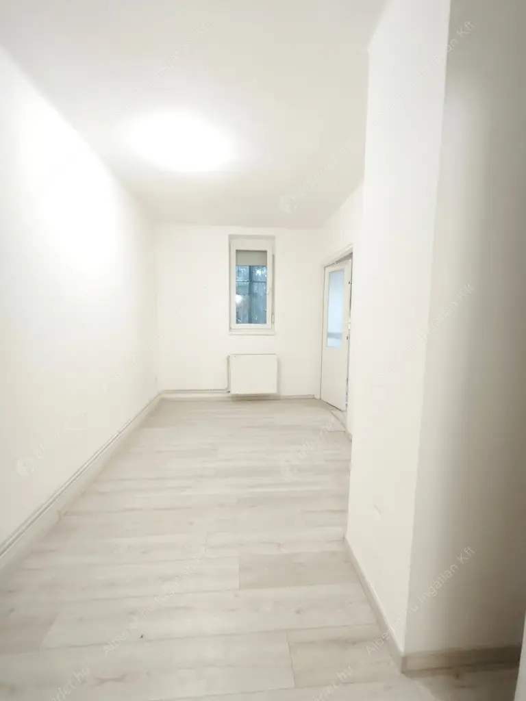 Kiadó albérlet 230000 Ft/hó áron: Budapest, I. kerület  Mihály utca. Mérete: 40 nm, 1 szobás | Alberlet.hu - 6591219