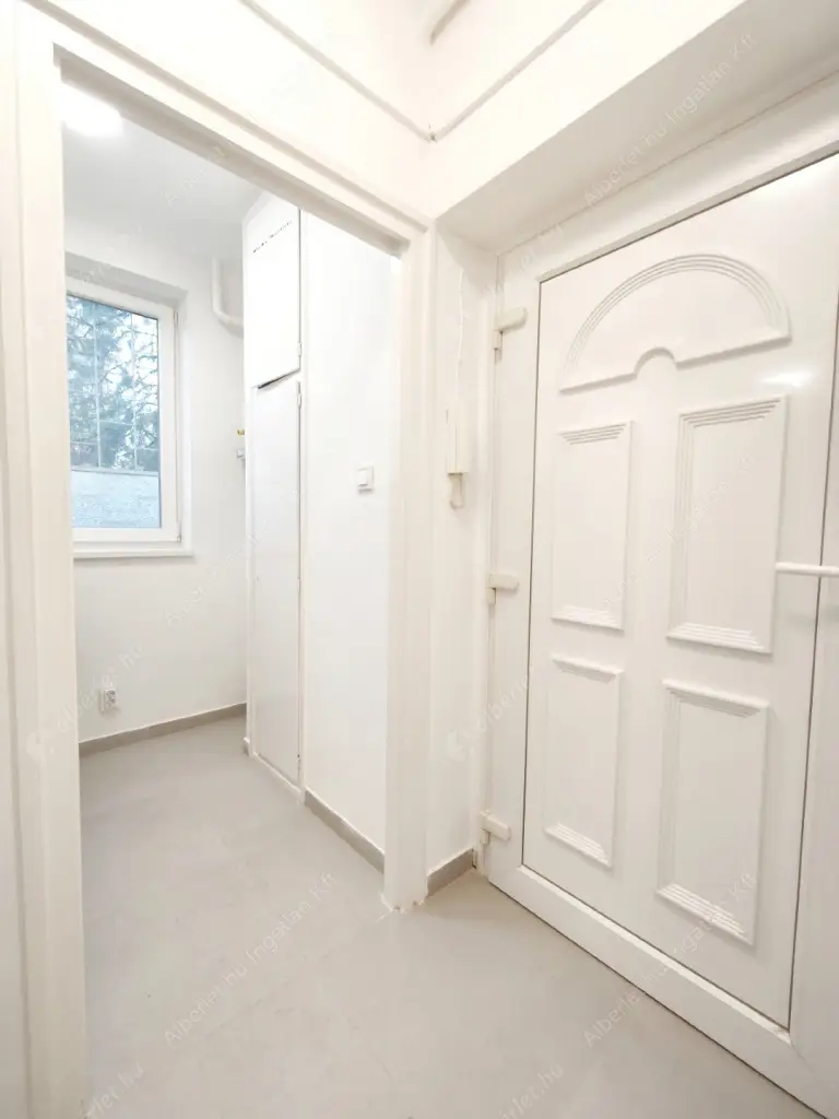 Kiadó albérlet 230000 Ft/hó áron: Budapest, I. kerület  Mihály utca. Mérete: 40 nm, 1 szobás | Alberlet.hu - 6591220