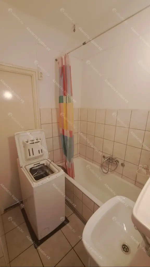 Kiadó albérlet 270000 Ft/hó áron: Budapest, I. kerület  Mihály utca. Mérete: 68 nm, 2 szobás | Alberlet.hu - 6653281