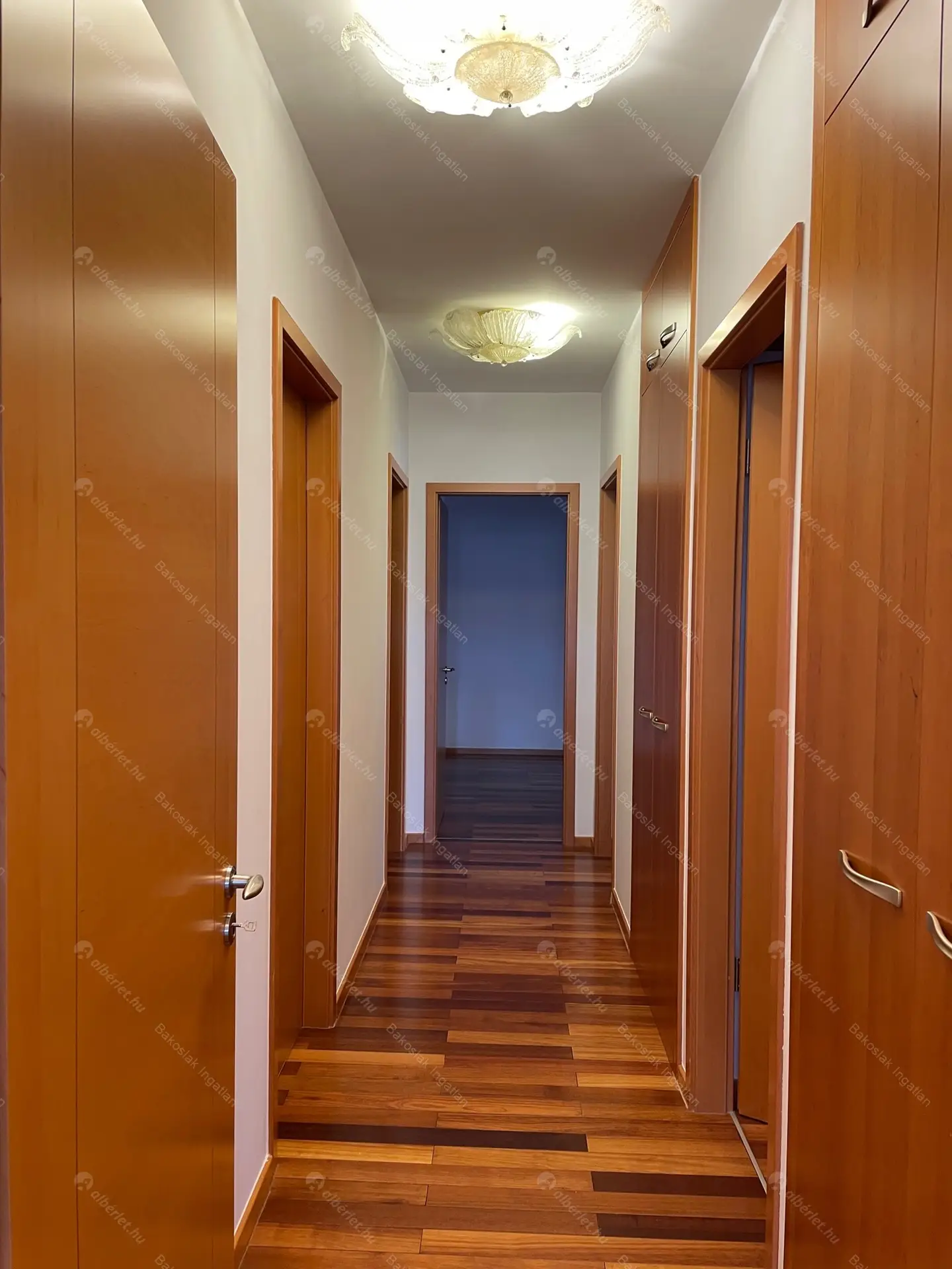 Kiadó albérlet 971000 Ft/hó áron: Budapest, I. kerület  Országház utca. Mérete: 160 nm, 4 szobás | Alberlet.hu - 6048107