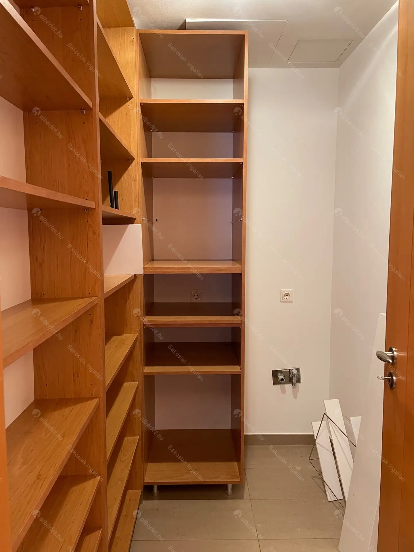 Kiadó albérlet 971000 Ft/hó áron: Budapest, I. kerület  Országház utca. Mérete: 160 nm, 4 szobás | Alberlet.hu - 6048109