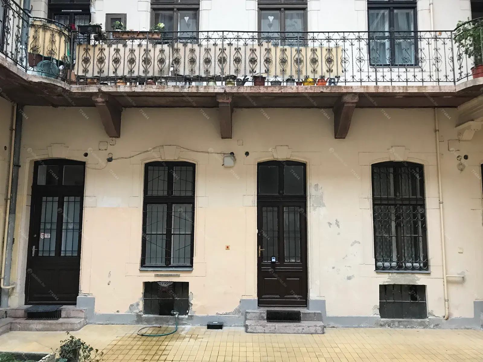 Kiadó albérlet 245000 Ft/hó áron: Budapest, I. kerület  Országház utca. Mérete: 30 nm, 1 szobás | Alberlet.hu - 6656834