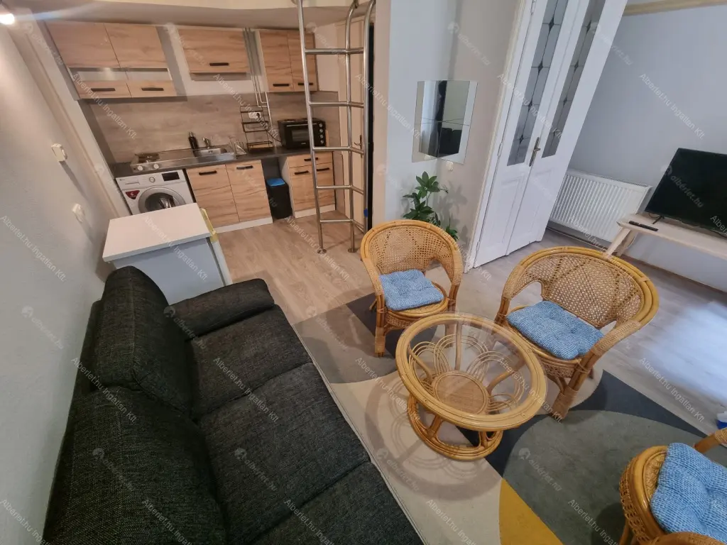 Kiadó albérlet 235000 Ft/hó áron: Budapest, I. kerület  Országház utca. Mérete: 30 nm, 1 szobás | Alberlet.hu - 6681051