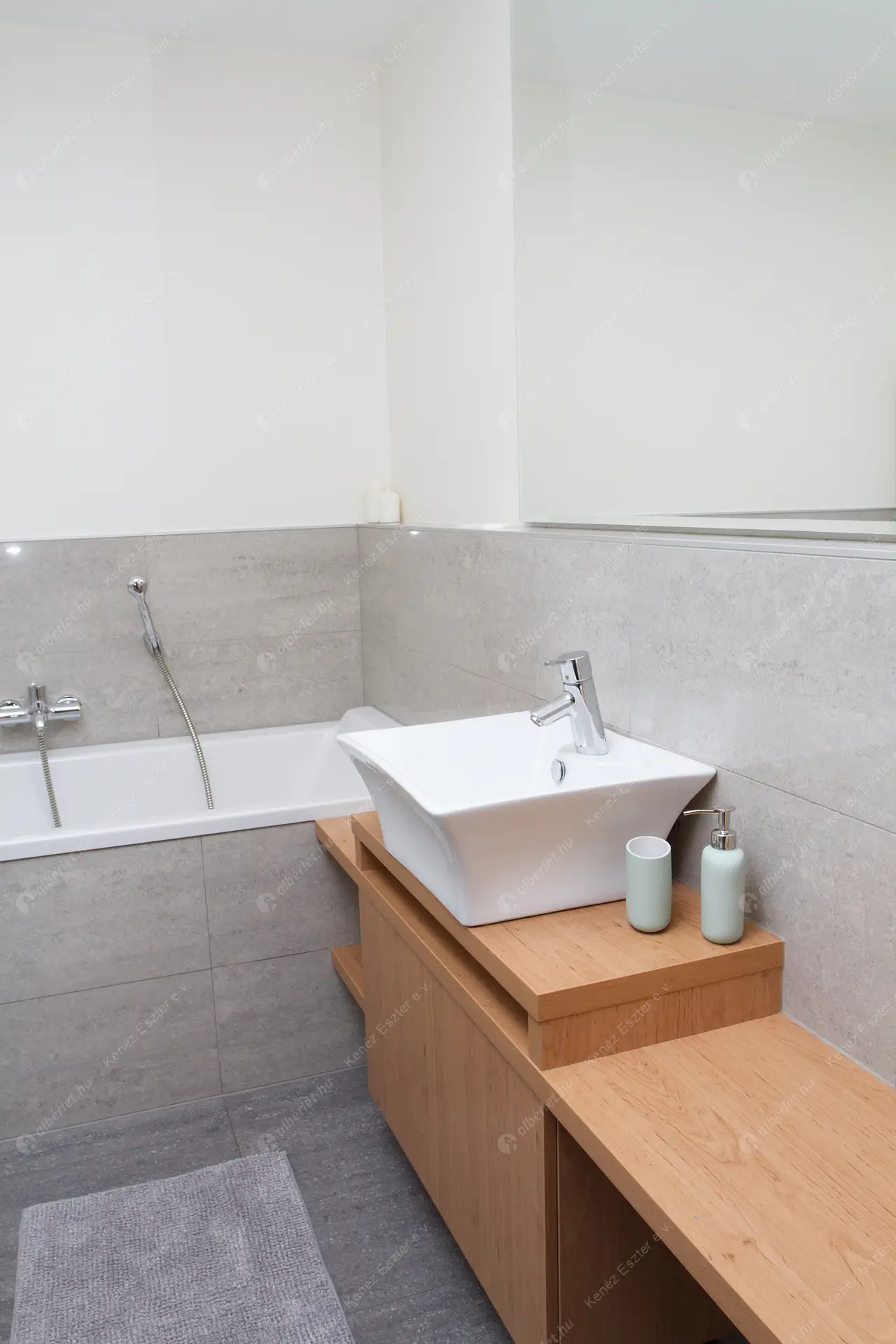 Kiadó albérlet 470000 Ft/hó áron: Budapest, I. kerület  Országház utca. Mérete: 60 nm, 1 szobás | Alberlet.hu - 6461997