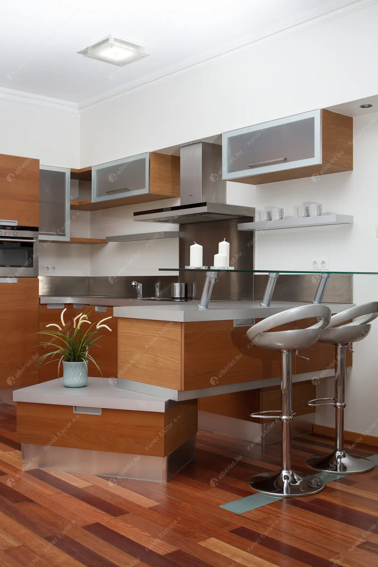 Kiadó albérlet 470000 Ft/hó áron: Budapest, I. kerület  Országház utca. Mérete: 60 nm, 1 szobás | Alberlet.hu - 6462017