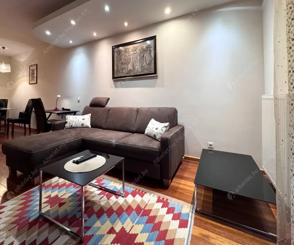 Kiadó albérlet 487000 Ft/hó áron: Budapest, I. kerület  Országház utca. Mérete: 63 nm, 2 szobás | Alberlet.hu - 6606056