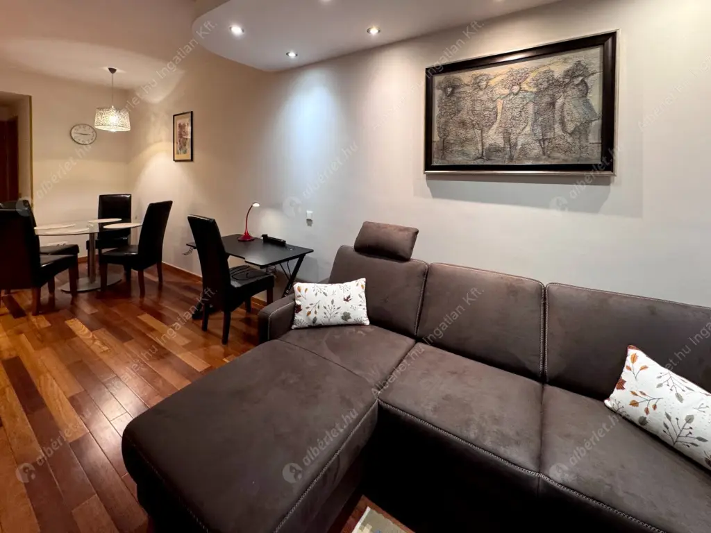 Kiadó albérlet 487000 Ft/hó áron: Budapest, I. kerület  Országház utca. Mérete: 63 nm, 2 szobás | Alberlet.hu - 6606059