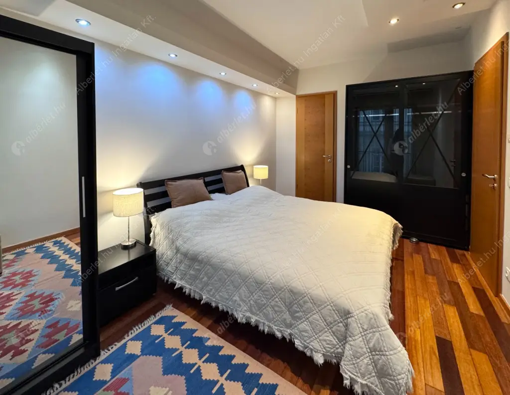 Kiadó albérlet 487000 Ft/hó áron: Budapest, I. kerület  Országház utca. Mérete: 63 nm, 2 szobás | Alberlet.hu - 6606063