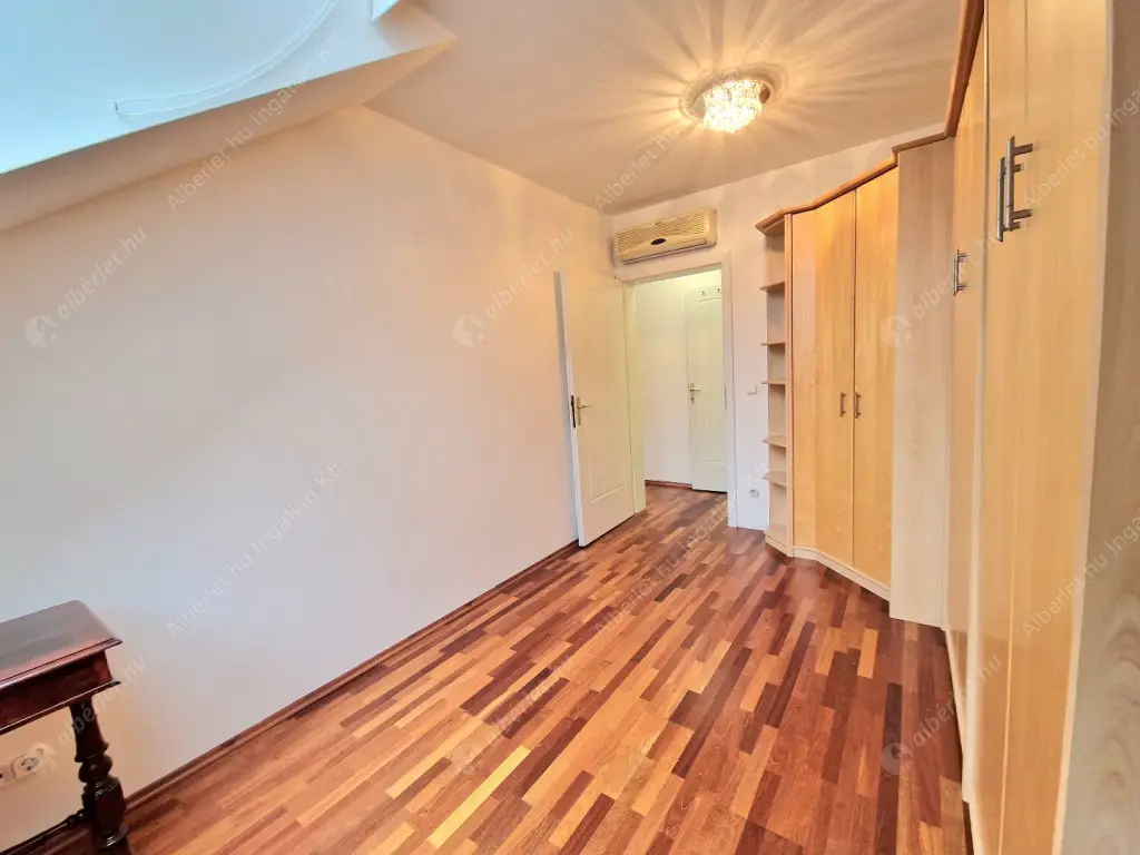 Kiadó albérlet 270000 Ft/hó áron: Budapest, I. kerület  Pálya utca. Mérete: 50 nm, 2 szobás | Alberlet.hu - 5832681