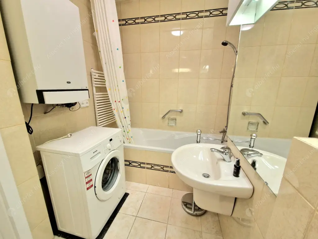 Kiadó albérlet 270000 Ft/hó áron: Budapest, I. kerület  Pálya utca. Mérete: 50 nm, 2 szobás | Alberlet.hu - 5832694