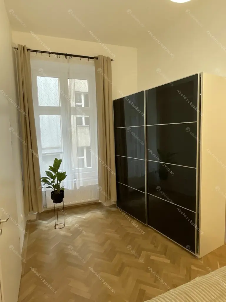 Kiadó albérlet 295000 Ft/hó áron: Budapest, I. kerület  Pauler utca. Mérete: 55 nm, 2 szobás | Alberlet.hu - 6679333