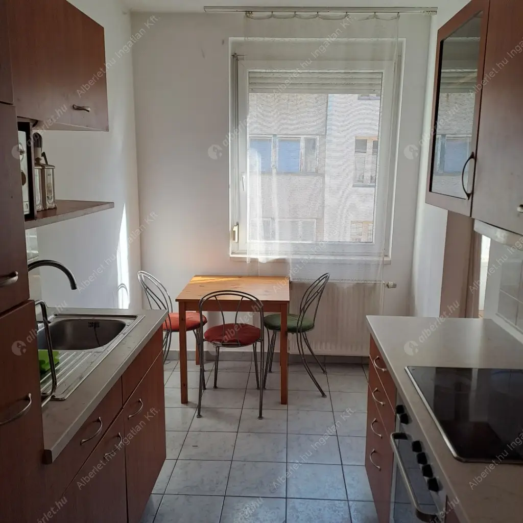 Kiadó albérlet 229000 Ft/hó áron: Budapest, I. kerület  Pauler utca. Mérete: 56 nm, 2 szobás | Alberlet.hu - 6596399