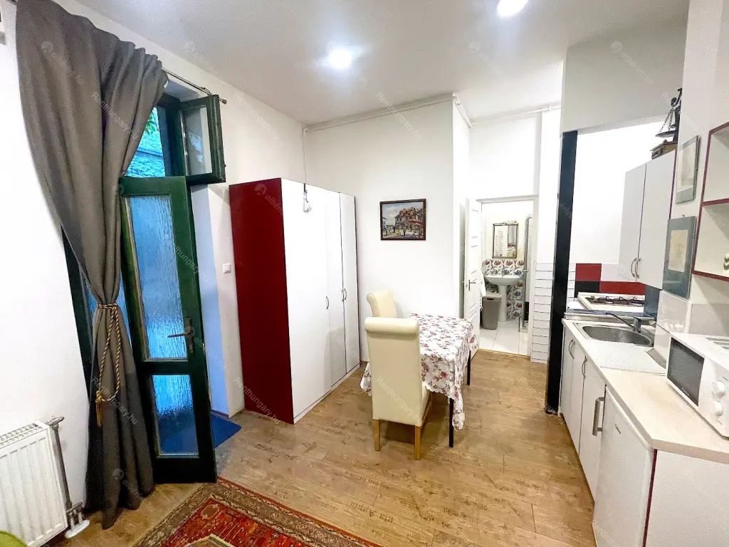 Kiadó albérlet 155000 Ft/hó áron: Budapest, I. kerület  Ponty utca. Mérete: 26 nm, 1 szobás | Alberlet.hu - 6641387