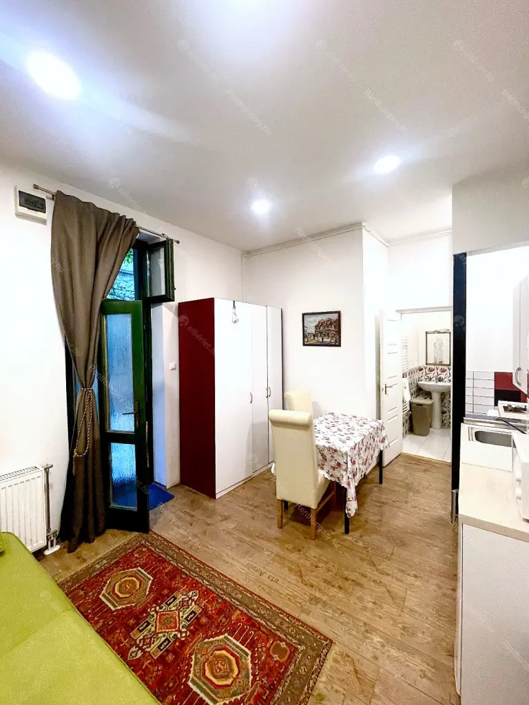 Kiadó albérlet 155000 Ft/hó áron: Budapest, I. kerület  Ponty utca. Mérete: 26 nm, 1 szobás | Alberlet.hu - 6641391