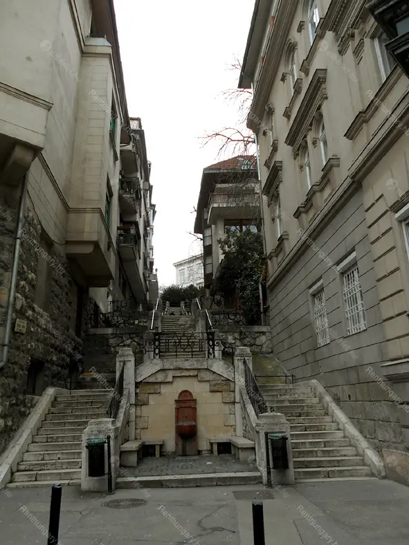 Kiadó albérlet 155000 Ft/hó áron: Budapest, I. kerület  Ponty utca. Mérete: 26 nm, 1 szobás | Alberlet.hu - 6641404