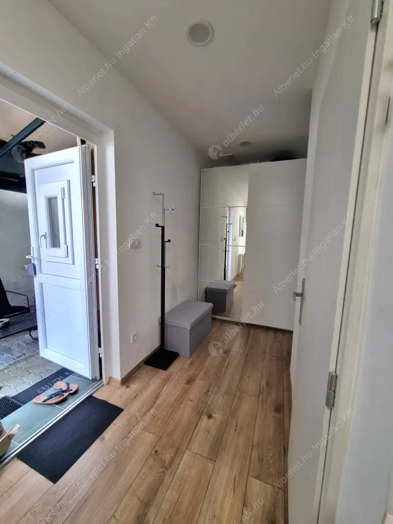 Kiadó albérlet 300000 Ft/hó áron: Budapest, I. kerület  Szabó Ilonka utca. Mérete: 39 nm, 2 szobás | Alberlet.hu - 6515373