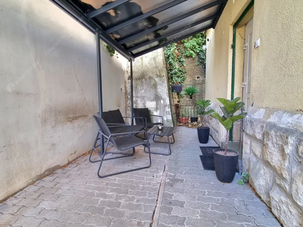 Kiadó albérlet 300000 Ft/hó áron: Budapest, I. kerület  Szabó Ilonka utca. Mérete: 39 nm, 2 szobás | Alberlet.hu - 6515376