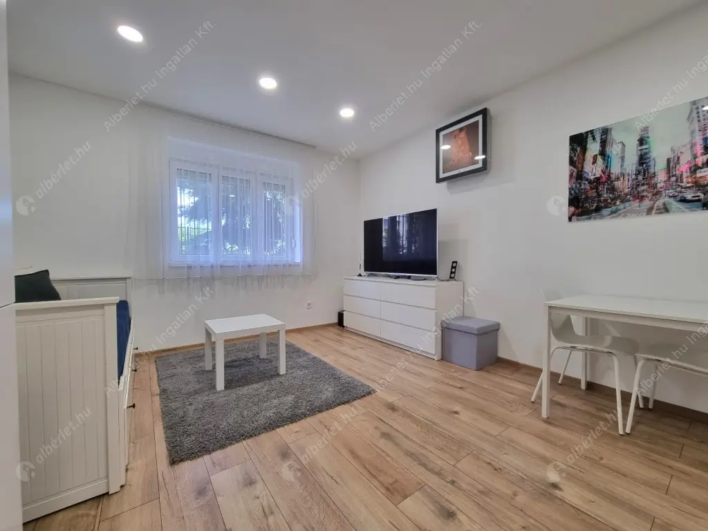 Kiadó albérlet 300000 Ft/hó áron: Budapest, I. kerület  Szabó Ilonka utca. Mérete: 39 nm, 2 szobás | Alberlet.hu - 6615501