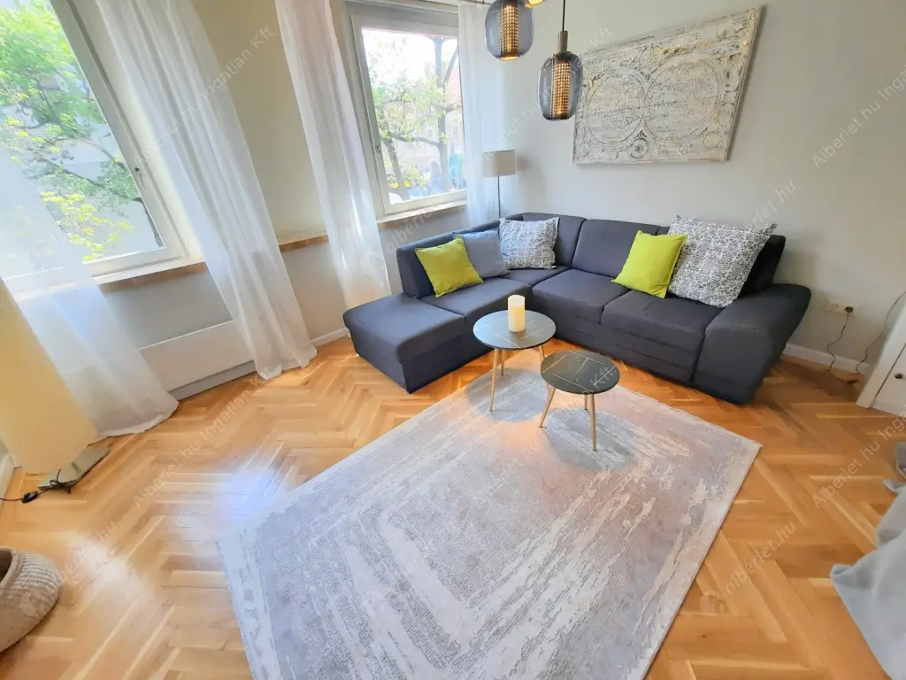 Kiadó albérlet 534000 Ft/hó áron: Budapest, I. kerület  Szentháromság tér. Mérete: 51 nm, 1 szobás | Alberlet.hu - 6518752