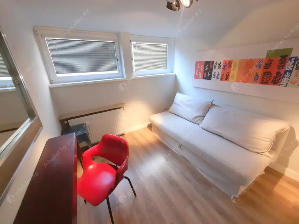 Kiadó albérlet 639000 Ft/hó áron: Budapest, I. kerület  Szentháromság tér. Mérete: 78 nm, 2 szobás | Alberlet.hu - 6625335