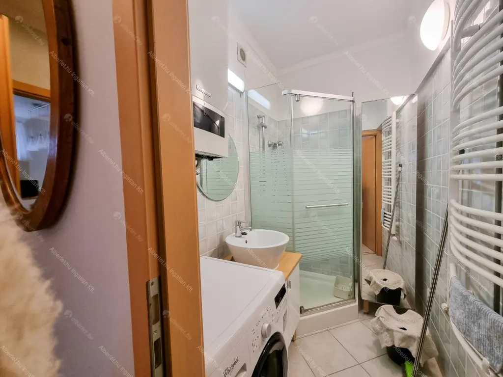 Kiadó albérlet 350000 Ft/hó áron: Budapest, I. kerület  Szirtes út. Mérete: 46 nm, 2 szobás | Alberlet.hu - 6645122