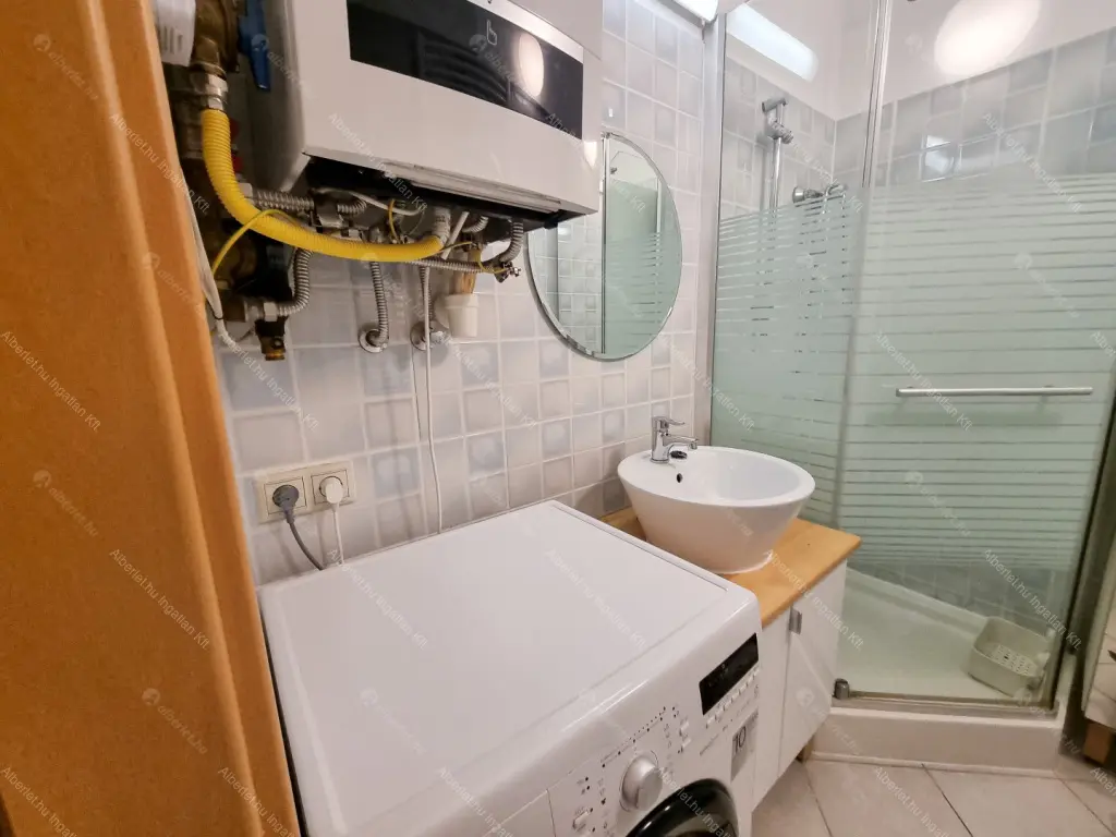 Kiadó albérlet 350000 Ft/hó áron: Budapest, I. kerület  Szirtes út. Mérete: 46 nm, 2 szobás | Alberlet.hu - 6645123