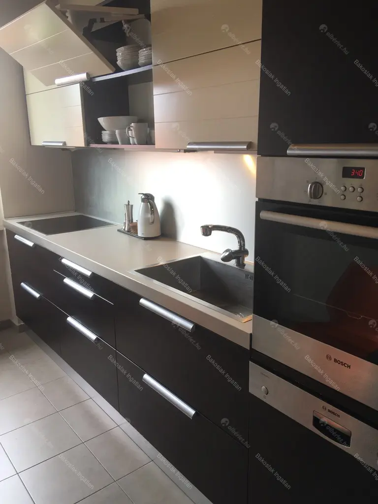 Kiadó albérlet 568000 Ft/hó áron: Budapest, I. kerület  Toldy Ferenc utca. Mérete: 100 nm, 3 szobás | Alberlet.hu - 4962410