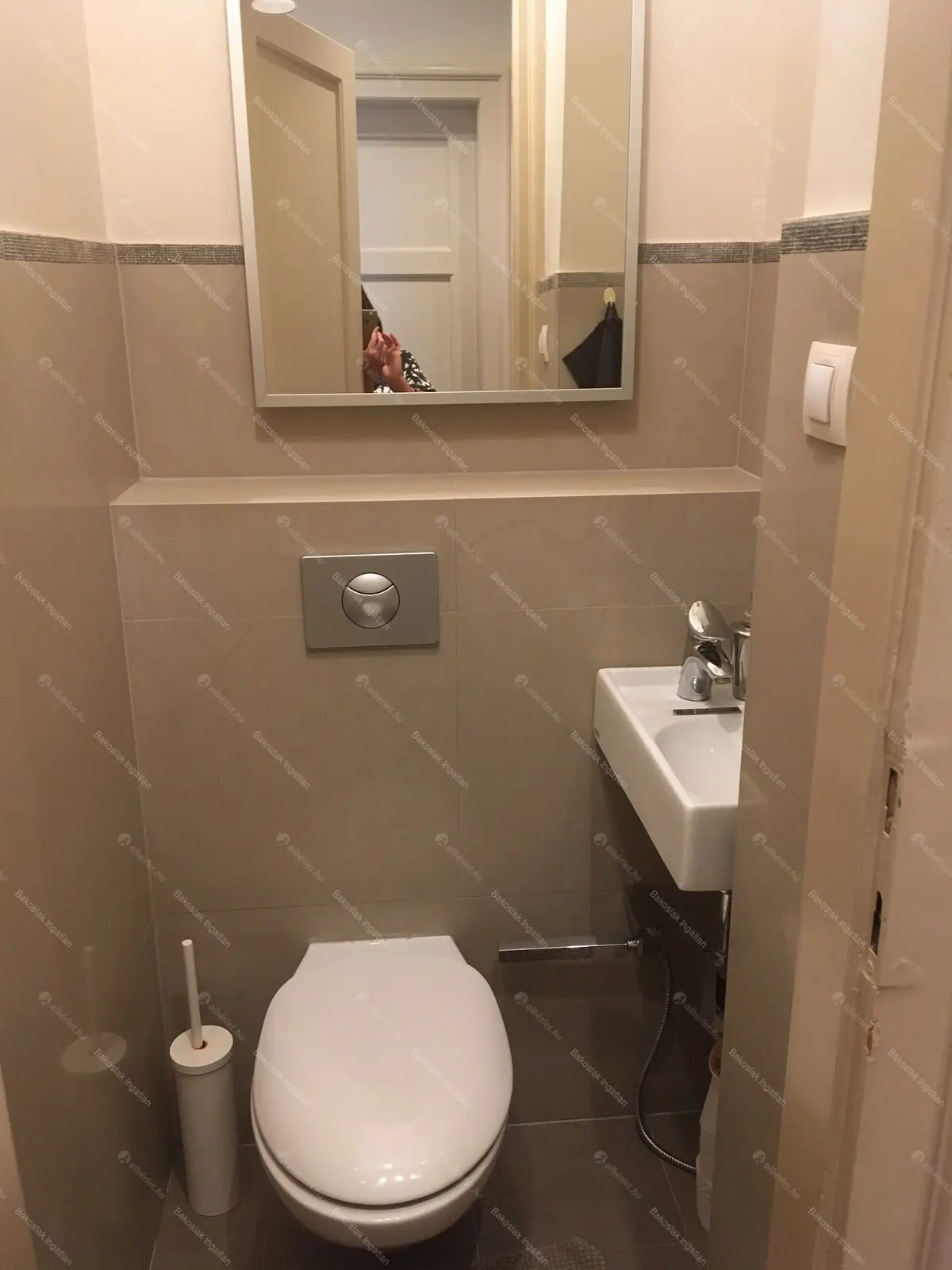 Kiadó albérlet 584000 Ft/hó áron: Budapest, I. kerület  Toldy Ferenc utca. Mérete: 100 nm, 3 szobás | Alberlet.hu - 6650693