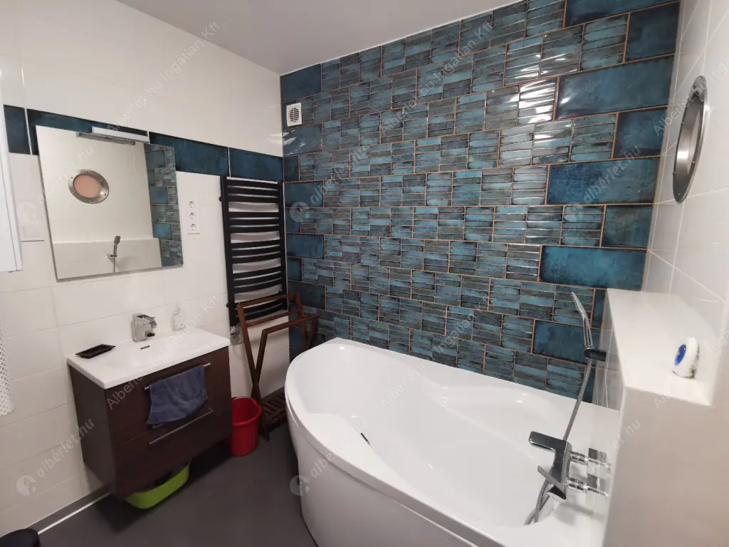 Kiadó albérlet 600000 Ft/hó áron: Budapest, I. kerület  Toldy Ferenc utca. Mérete: 105 nm, 5 szobás | Alberlet.hu - 6572968