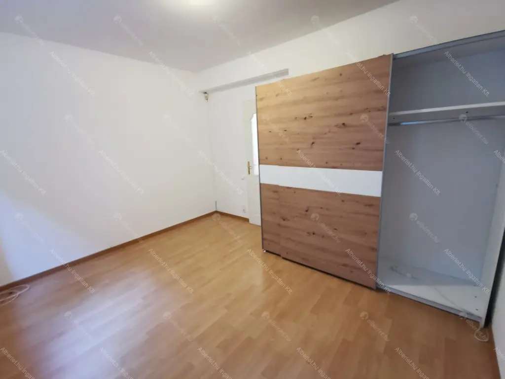 Kiadó albérlet 310000 Ft/hó áron: Budapest, I. kerület  Toldy Ferenc utca. Mérete: 62 nm, 2 szobás | Alberlet.hu - 6691411