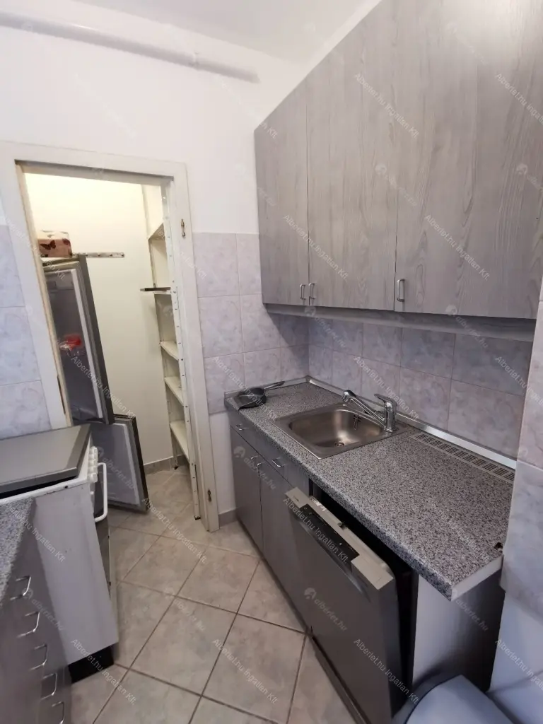 Kiadó albérlet 310000 Ft/hó áron: Budapest, I. kerület  Toldy Ferenc utca. Mérete: 62 nm, 2 szobás | Alberlet.hu - 6691421