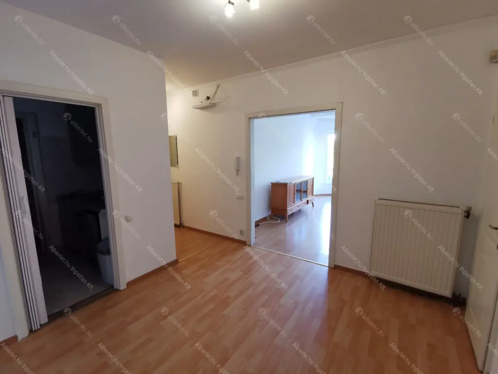 Kiadó albérlet 295000 Ft/hó áron: Budapest, I. kerület  Toldy Ferenc utca. Mérete: 72 nm, 2 szobás | Alberlet.hu - 6703736