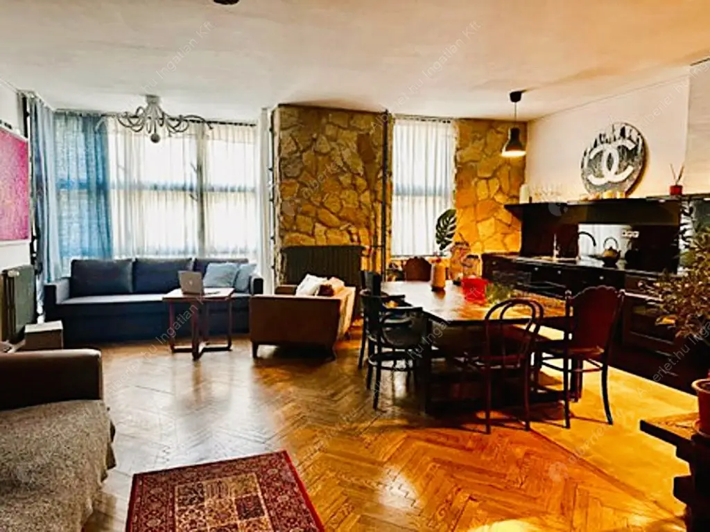 Kiadó albérlet 500000 Ft/hó áron: Budapest, I. kerület  Toldy Ferenc utca. Mérete: 84 nm, 3 szobás | Alberlet.hu - 6551950